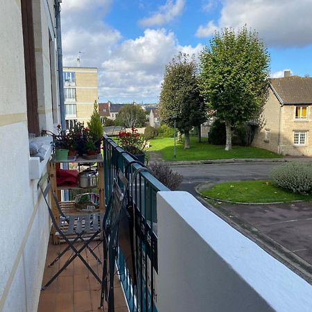 Bel Appartement Spacieux ,Convivial De 3 Chambres Avec Parking Prive Secure Caen Buitenkant foto