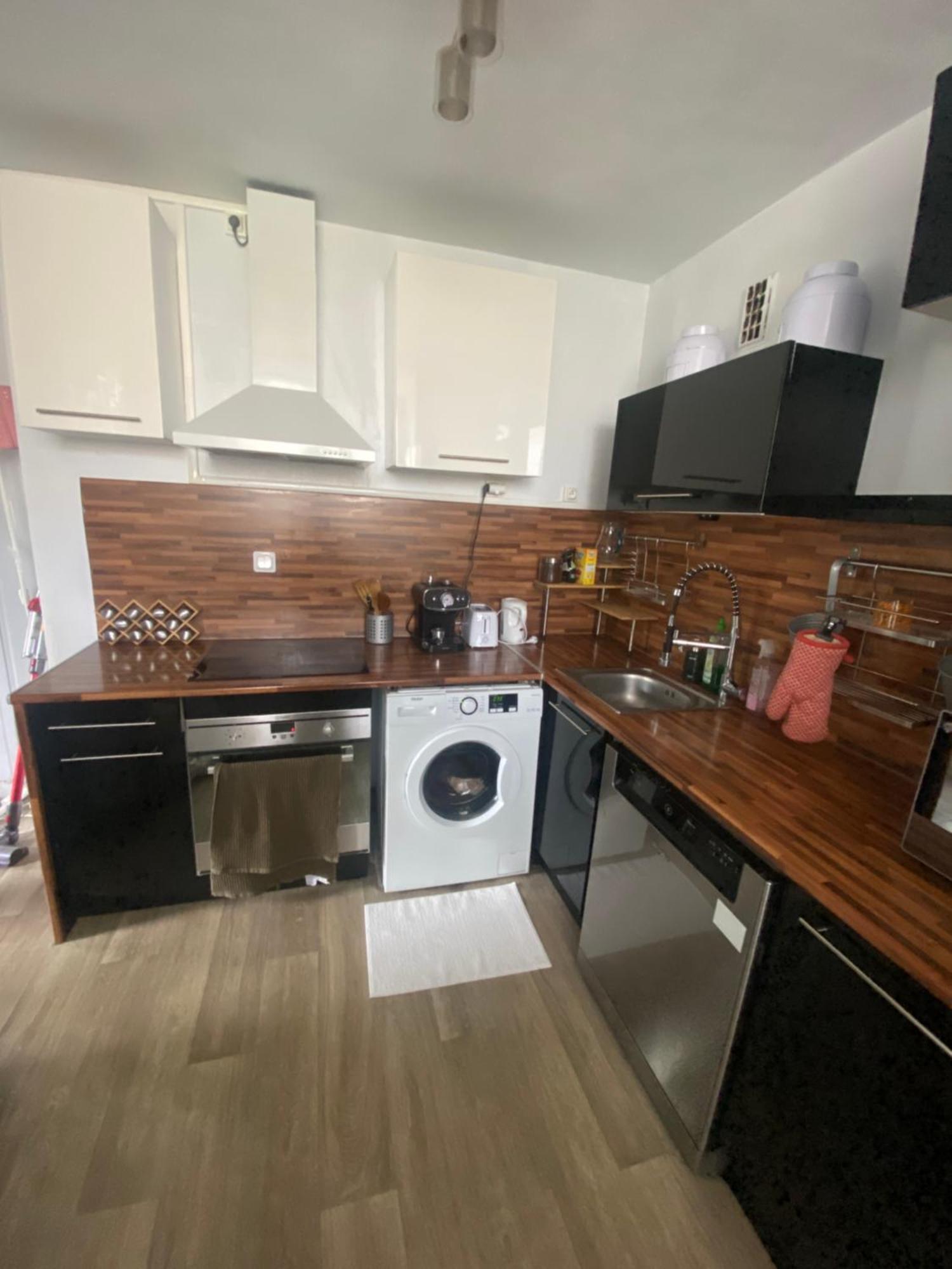 Bel Appartement Spacieux ,Convivial De 3 Chambres Avec Parking Prive Secure Caen Buitenkant foto