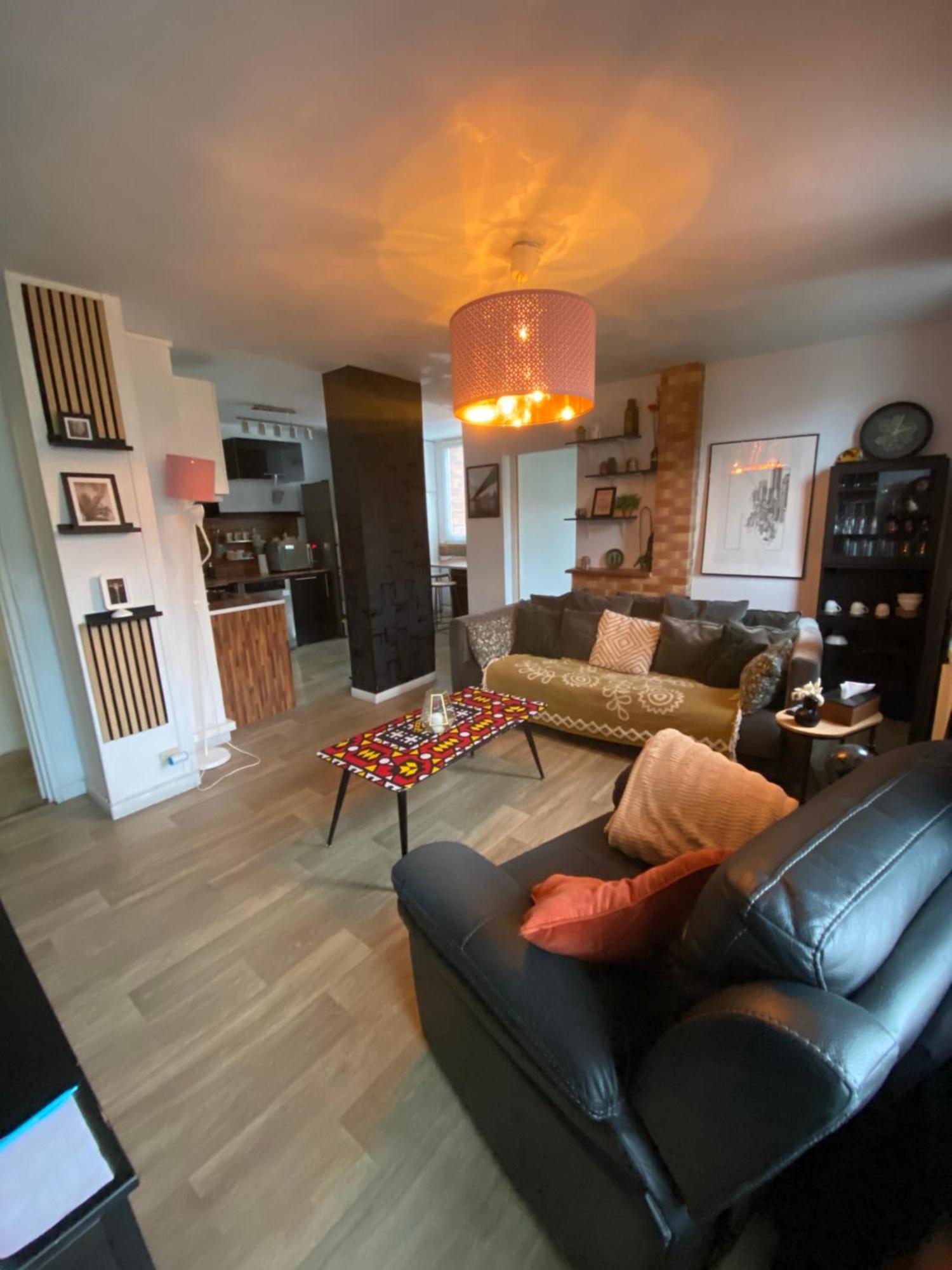 Bel Appartement Spacieux ,Convivial De 3 Chambres Avec Parking Prive Secure Caen Buitenkant foto