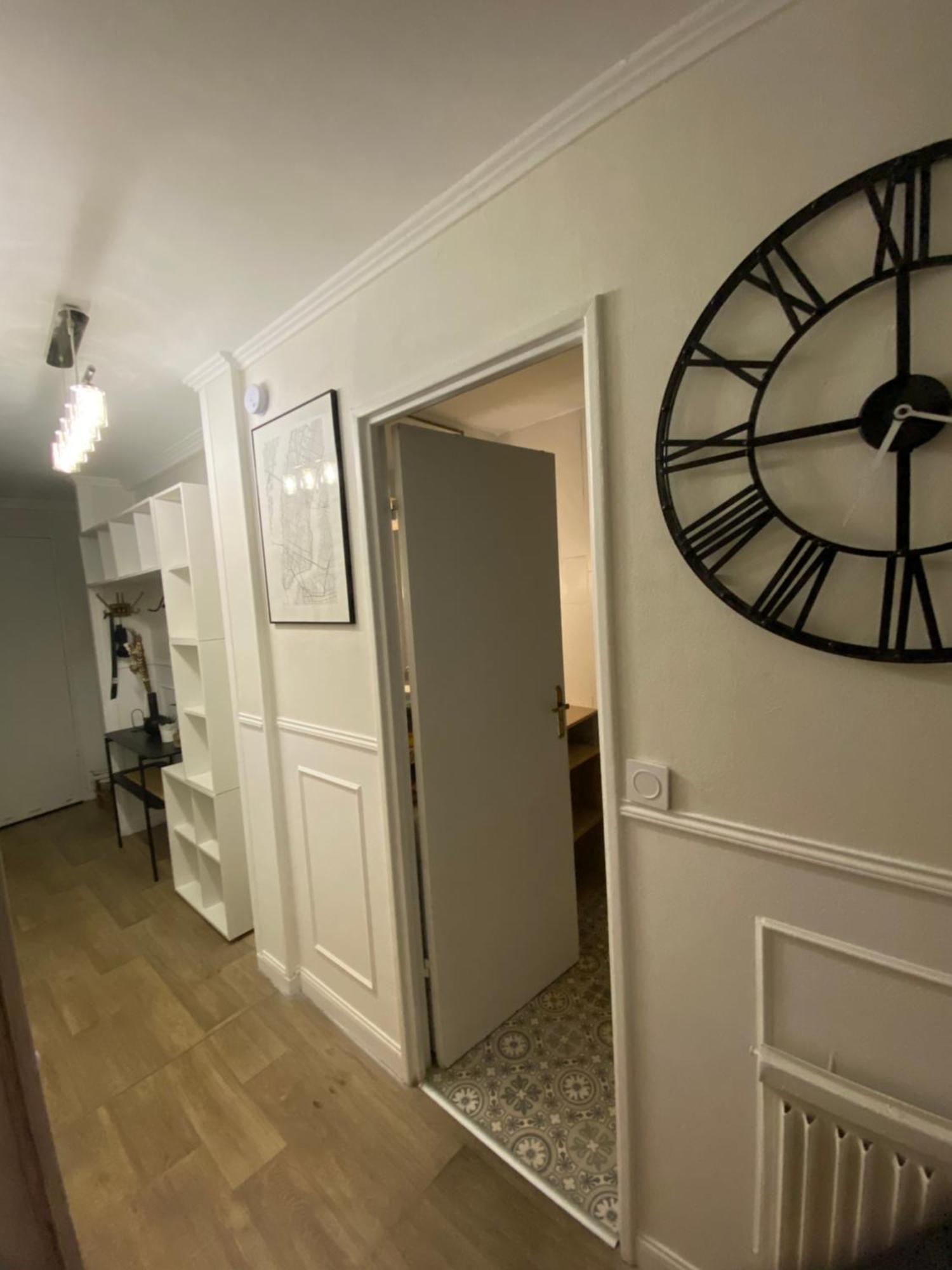 Bel Appartement Spacieux ,Convivial De 3 Chambres Avec Parking Prive Secure Caen Buitenkant foto