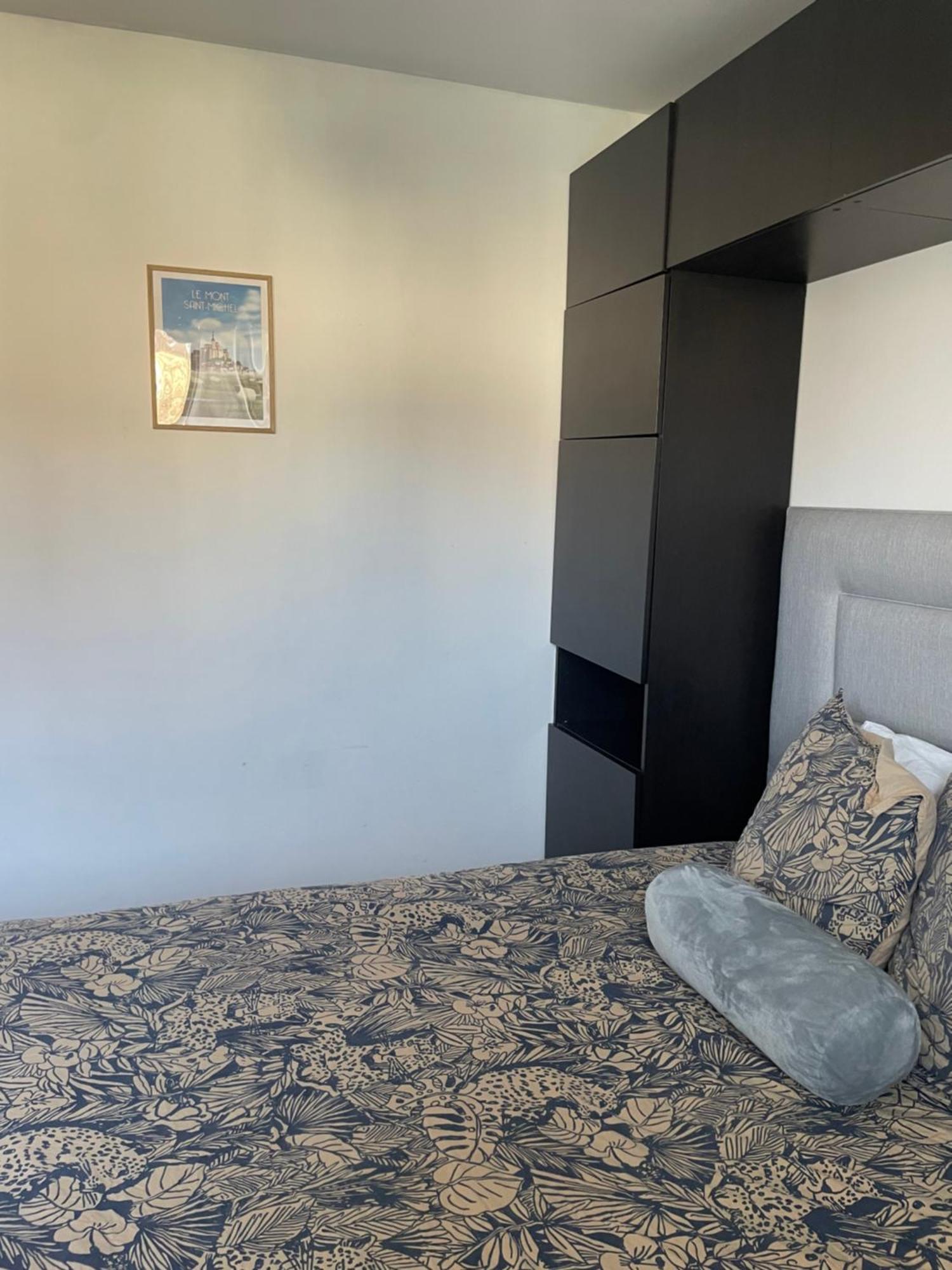 Bel Appartement Spacieux ,Convivial De 3 Chambres Avec Parking Prive Secure Caen Buitenkant foto